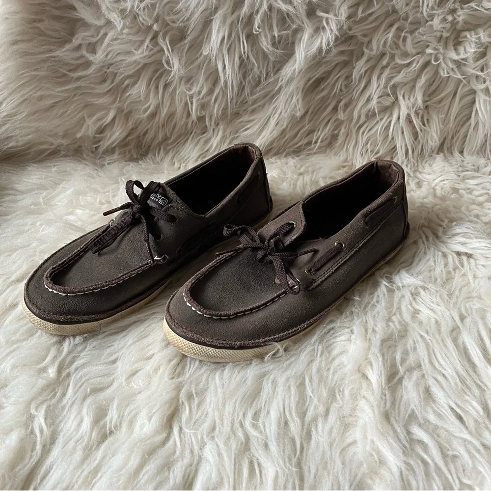 Gray Sperry Topsider size 5